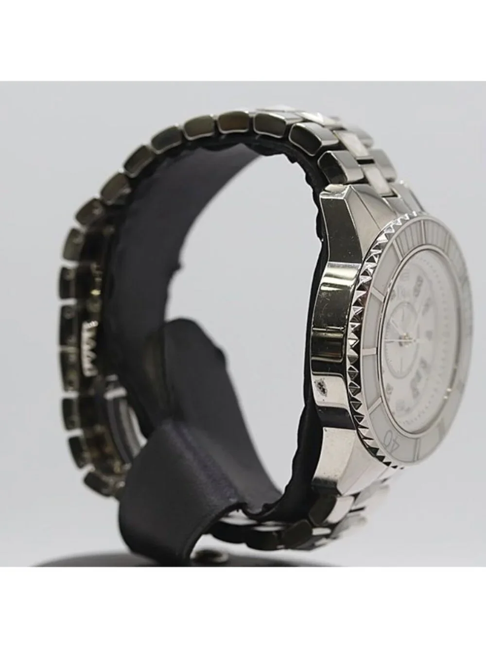 Dior Crystal Quartz White Dial Watch